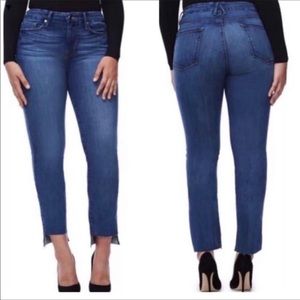 Good American Good Leg Step Hem Jeans size 16